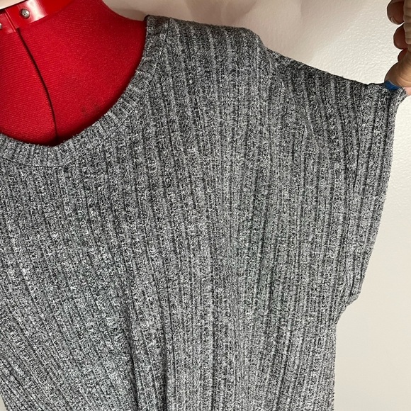 Pleione Twisted Front Grey Ribbed Tee Shirt Sz S - Picture 3 of 6